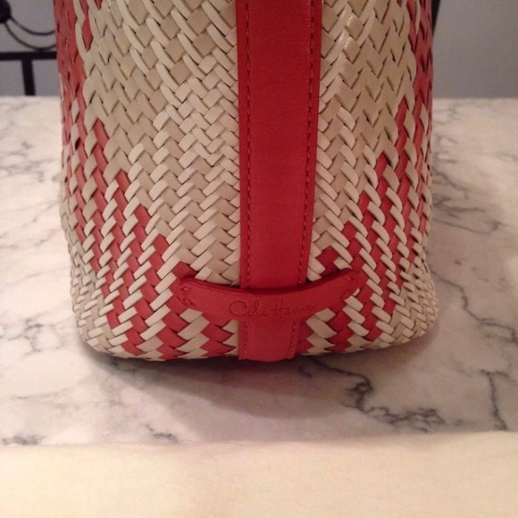 ⭐️SOLD! Cole Haan Genevieve NWT! Woven Leather Bag - Picture 4 of 8